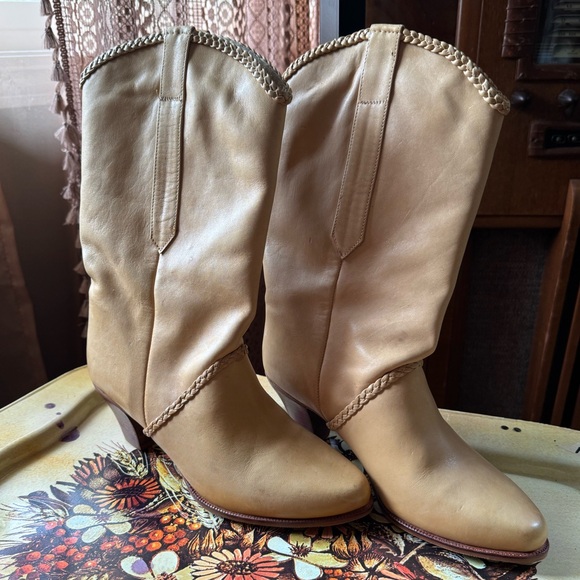 VTG Dingo Tan Boots - Picture 2 of 12
